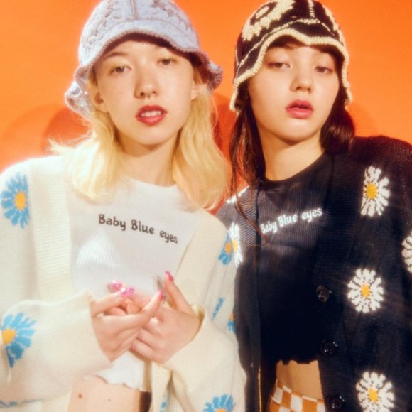 W♥C / Wego Japan white embroidered crop top - Picture 7 of 8